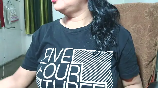 Cute Mahi22 online show from December 2025 06:02:01 AM