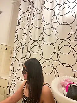 Sarahkhaalifa online show from November 2025 08:02:01 PM