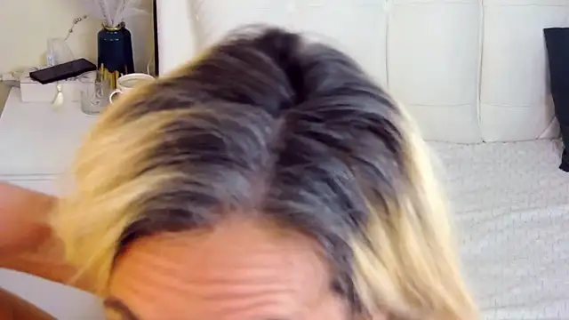 SashaAllford online show from November 2025 05:39:01 PM