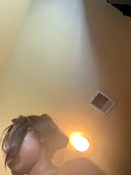 TrueeFantasee online show from November 2025 06:44:02 PM