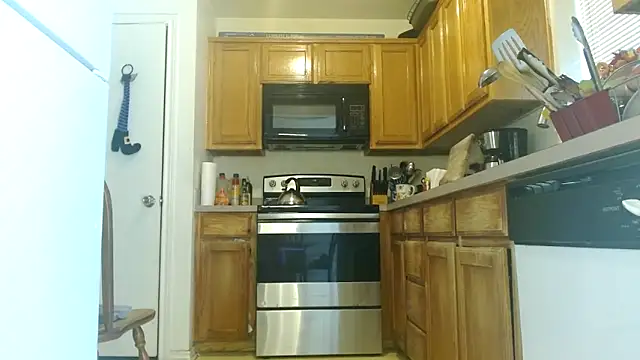 DiamondMonroeXo online show from October 2025 04:36:01 PM