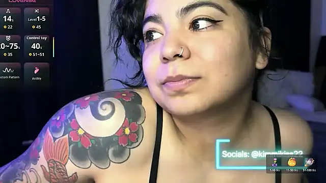 kimmiakiss22 online show from October 2025 12:23:02 AM