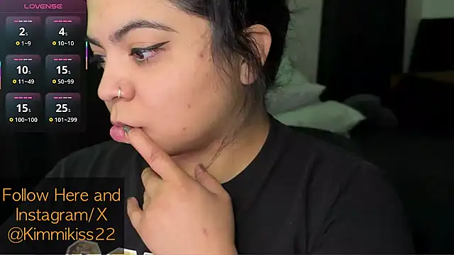 kimmiakiss22 online show from November 2025 11:42:02 PM