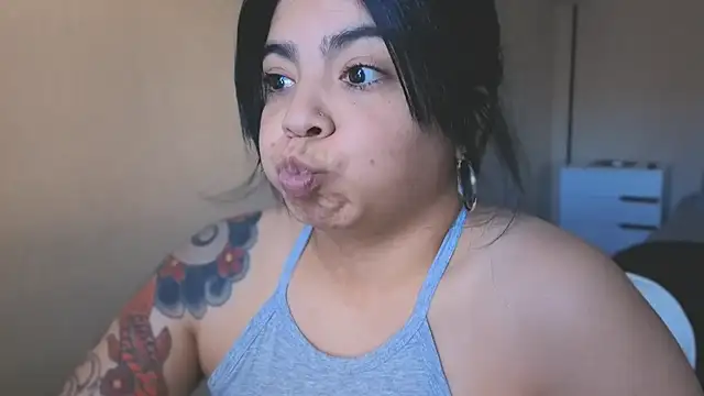 kimmiakiss22 online show from March 2025 11:23:02 PM