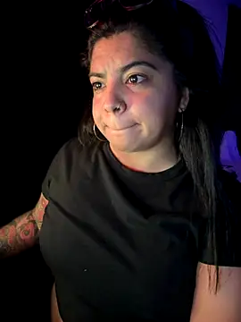 kimmiakiss22 online show from November 2025 01:09:01 AM