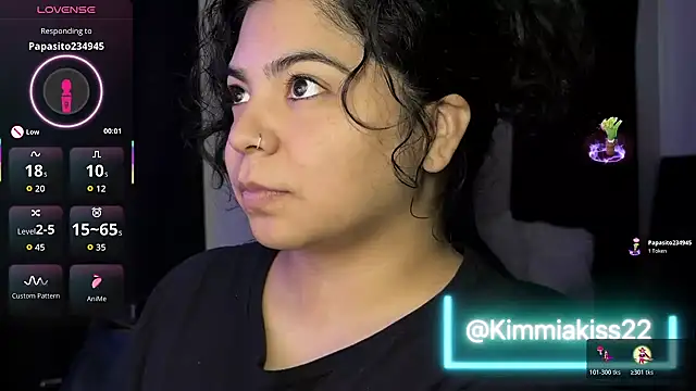 kimmiakiss22 online show from October 2025 08:52:01 PM