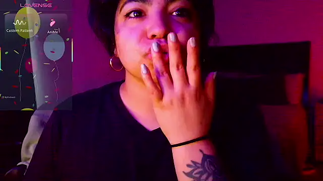 kimmiakiss22 online show from November 2025 09:37:02 PM