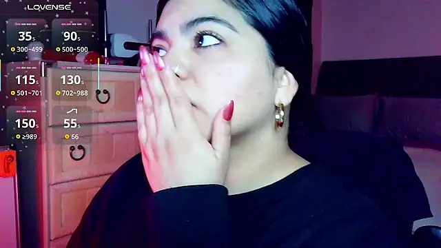 kimmiakiss22 online show from December 2025 01:19:01 AM