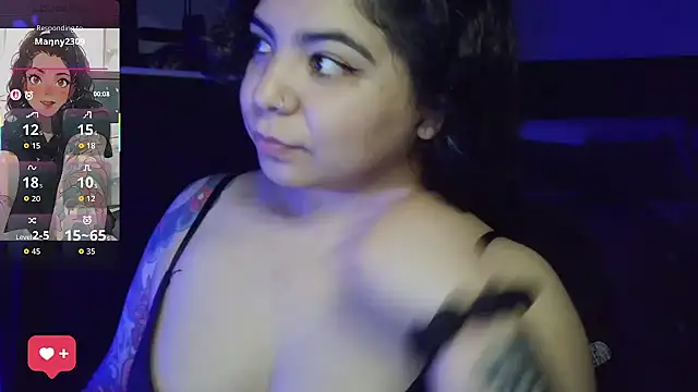 kimmiakiss22 online show from April 2026 12:01:01 AM