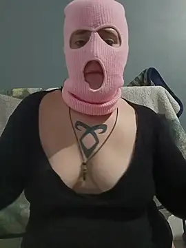 Lolabeluccia xh  online show from December 2025 07:40:02 AM