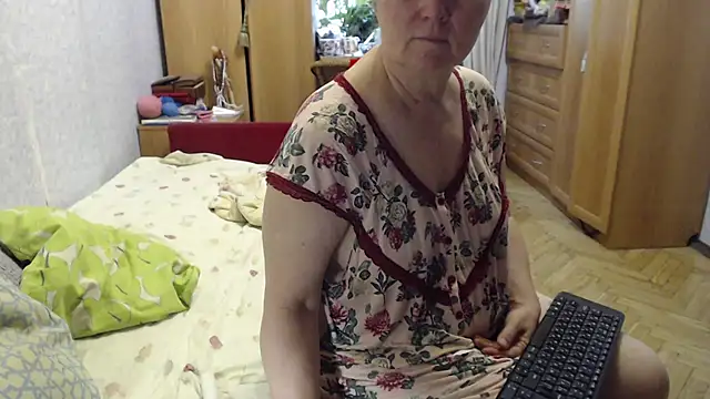 Snapshot of zarinafonliberman chatting on September 2025 05:54:01 AM zarinafonliberman online show from September 2025 05:54:01 AM