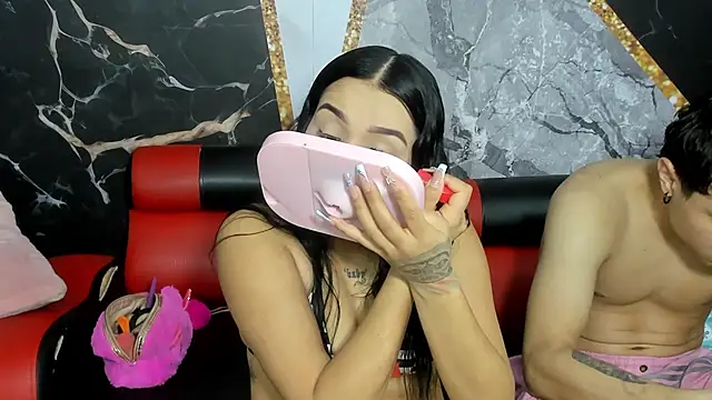 Snapshot of hot-threesome chatting on September 2025 07:09:02 PM hot-threesome online show from September 2025 07:09:02 PM