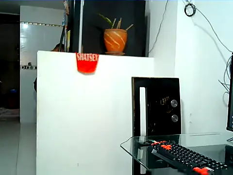 Snapshot of SHAT_SEX chatting on November 2025 08:57:02 PM SHAT SEX online show from November 2025 08:57:02 PM