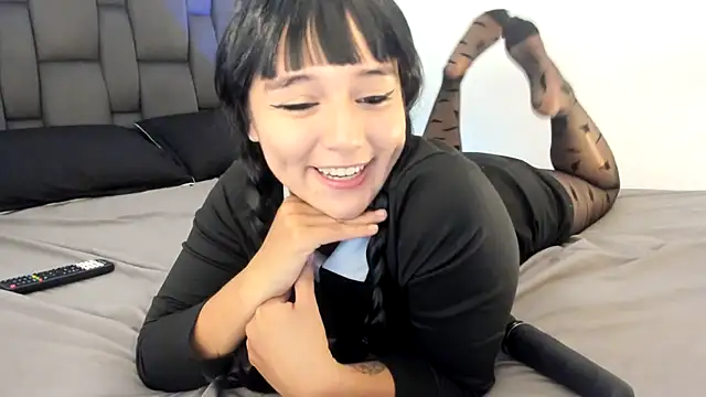 Snapshot of samantha_cherry chatting on October 2025 03:31:02 PM samantha cherry online show from October 2025 03:31:02 PM