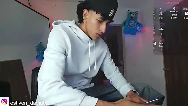 Snapshot of mike_casseano chatting on September 2025 12:58:01 AM mike casseano online show from September 2025 12:58:01 AM