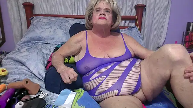 BigClitMelody online show from January 2026 11:52:01 PM