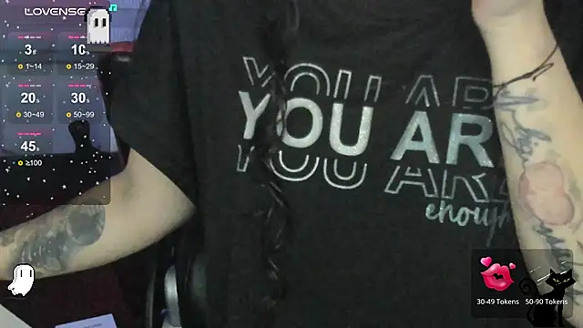 natasha logan  online show from December 2025 04:01:01 AM