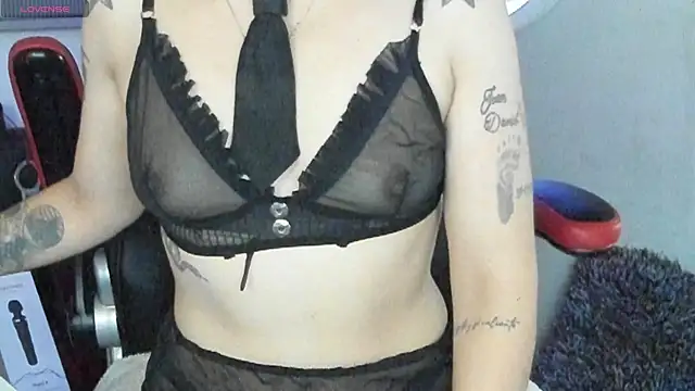 natasha logan  online show from February 2026 03:59:01 AM