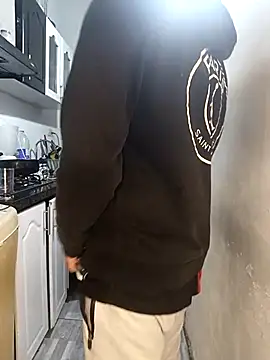 catire2323 online show from December 2025 01:04:02 AM