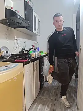 catire2323 online show from February 2026 01:01:01 AM