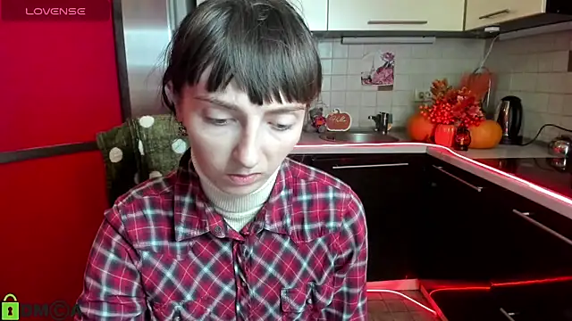 Snapshot of TayanaJons chatting on November 2025 07:56:01 AM TayanaJons online show from November 2025 07:56:01 AM