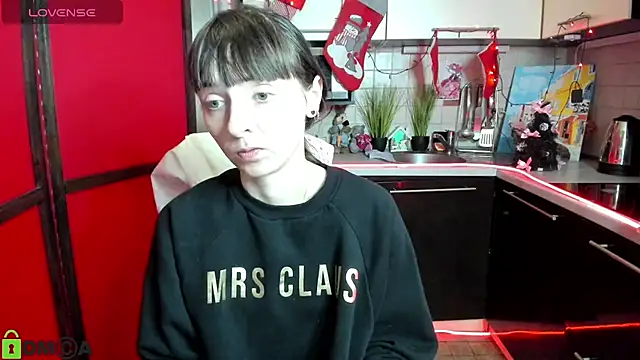 Snapshot of TayanaJons chatting on December 2025 07:58:02 AM TayanaJons online show from December 2025 07:58:02 AM