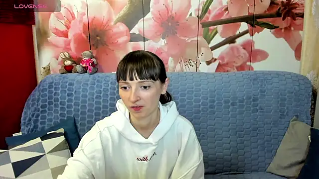 TayanaJons online show from May 2026 07:05:02 AM