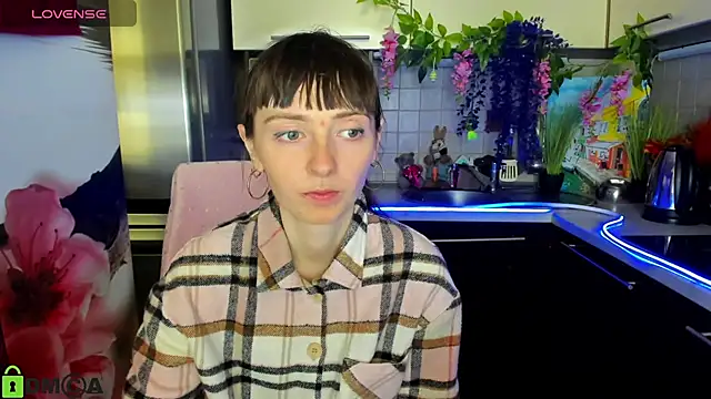 TayanaJons online show from April 2026 07:25:02 AM