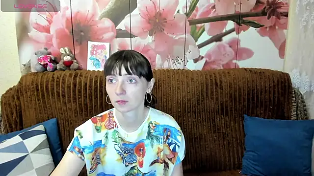 TayanaJons online show from June 2026 07:18:02 AM