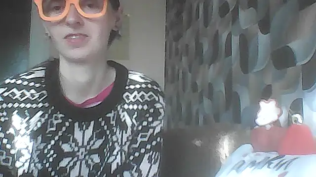 Snapshot of TayanaJons chatting on October 2025 08:23:02 AM TayanaJons online show from October 2025 08:23:02 AM