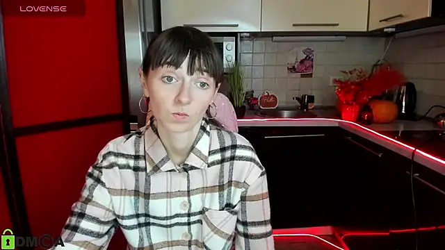 Snapshot of TayanaJons chatting on November 2025 08:03:02 AM TayanaJons online show from November 2025 08:03:02 AM