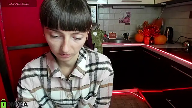 TayanaJons online show from October 2025 06:59:01 AM