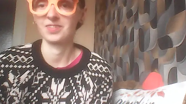 Snapshot of TayanaJons chatting on October 2025 08:13:01 AM TayanaJons online show from October 2025 08:13:01 AM