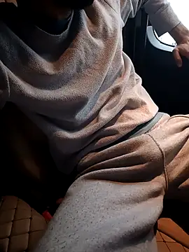 Freezing Duck online show from February 2026 02:02:01 PM