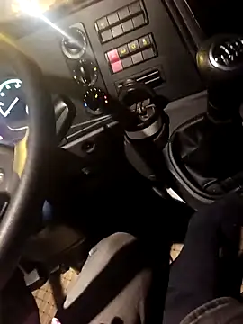 Freezing Duck online show from December 2025 03:58:02 PM