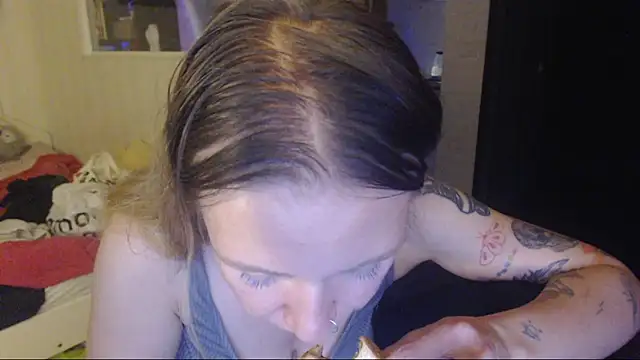 Snapshot of amanda_kiss_kiss chatting on October 2025 05:25:02 PM amanda kiss kiss online show from October 2025 05:25:02 PM