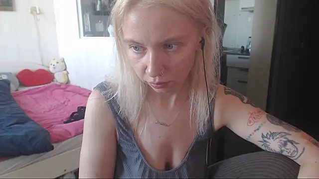 Snapshot of amanda_kiss_kiss chatting on October 2025 09:44:01 AM amanda kiss kiss online show from October 2025 09:44:01 AM