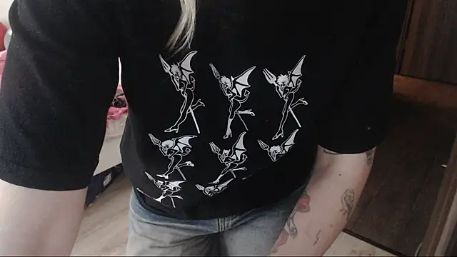 Snapshot of amanda_kiss_kiss chatting on November 2025 11:43:02 AM amanda kiss kiss online show from November 2025 11:43:02 AM