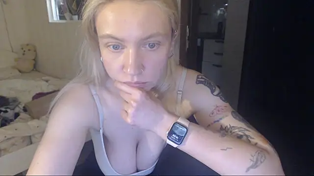 Snapshot of amanda_kiss_kiss chatting on March 2026 04:56:01 PM amanda kiss kiss online show from March 2026 04:56:01 PM