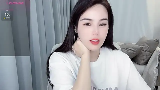 Snapshot of hknana chatting on February 2025 11:33:01 AM hknana online show from February 2025 11:33:01 AM