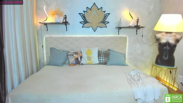 StripBianka online show from September 2025 06:30:01 AM