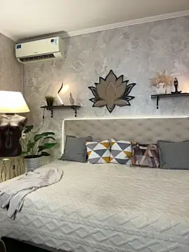 StripBianka online show from March 2026 09:48:01 AM