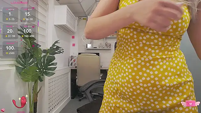 AvaBlue  online show from December 2025 05:52:02 AM