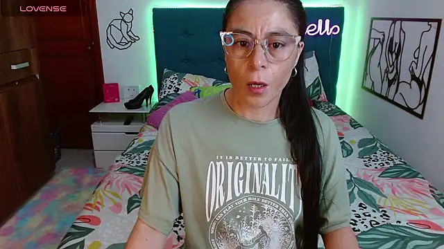 Snapshot of antonella_sweet33 chatting on October 2025 09:27:01 PM antonella sweet33 online show from October 2025 09:27:01 PM