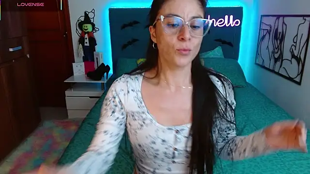 Snapshot of antonella_sweet33 chatting on October 2025 10:20:01 PM antonella sweet33 online show from October 2025 10:20:01 PM