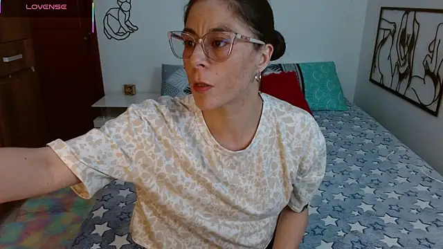 Snapshot of antonella_sweet33 chatting on November 2025 09:36:02 PM antonella sweet33 online show from November 2025 09:36:02 PM