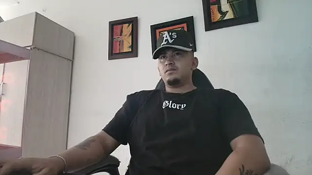 myke andrade online show from November 2025 02:39:02 PM