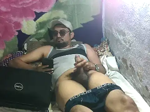 Rocobodymassager online show from February 2026 07:30:01 AM