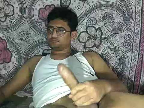 Snapshot of Rocobodymassager chatting on September 2025 04:18:01 PM Rocobodymassager online show from September 2025 04:18:01 PM