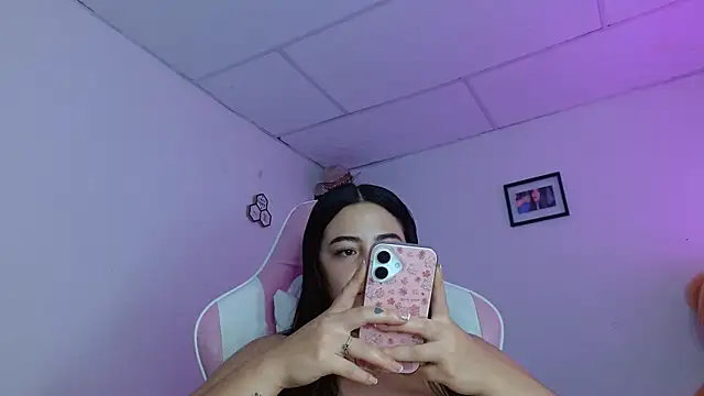 Dakota bumm online show from November 2025 04:18:01 PM